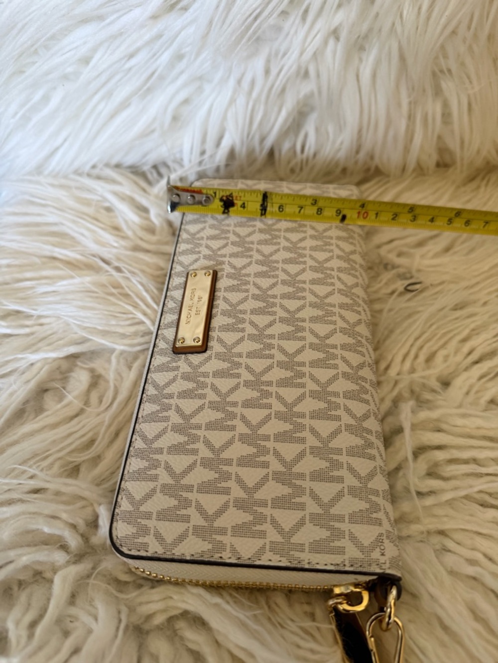Michael Kors Signature Wristlet Wallet in Vanilla/Tan - Picture 9 of 16